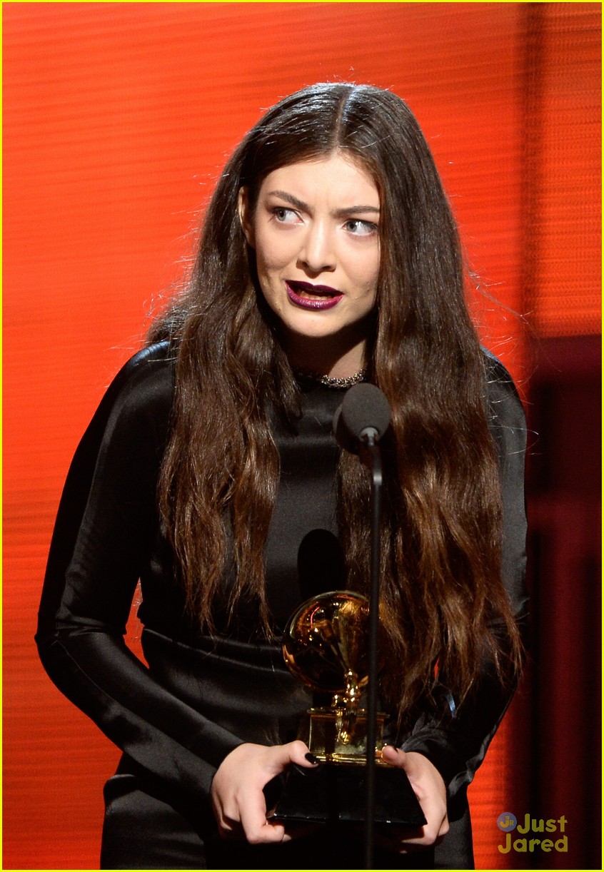 lorde song of the year at grammys 2014 01