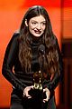 lorde song of the year at grammys 2014 07