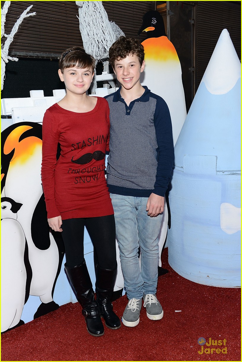 nolan gould joey king queen mary chill 11