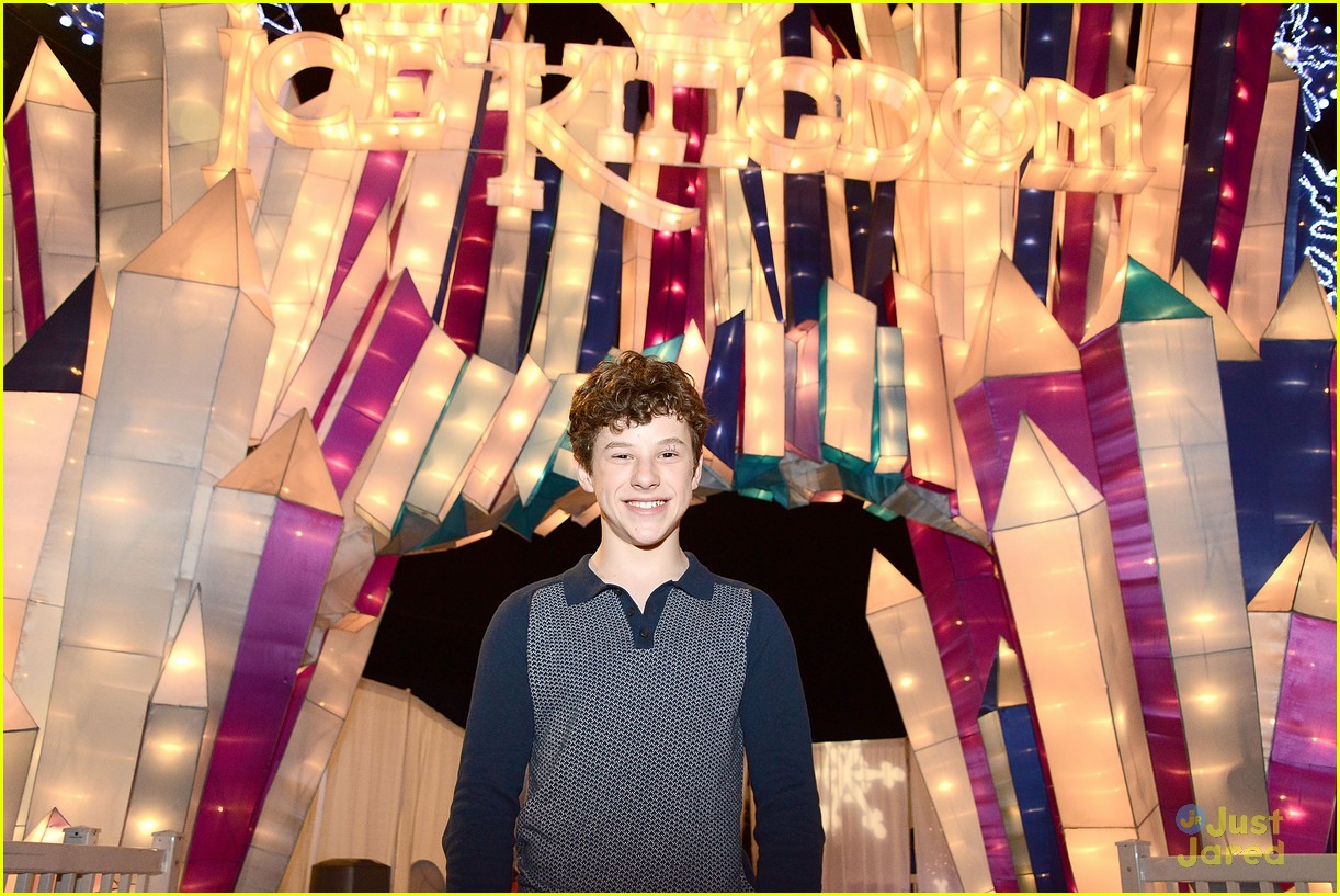 nolan gould joey king queen mary chill 12