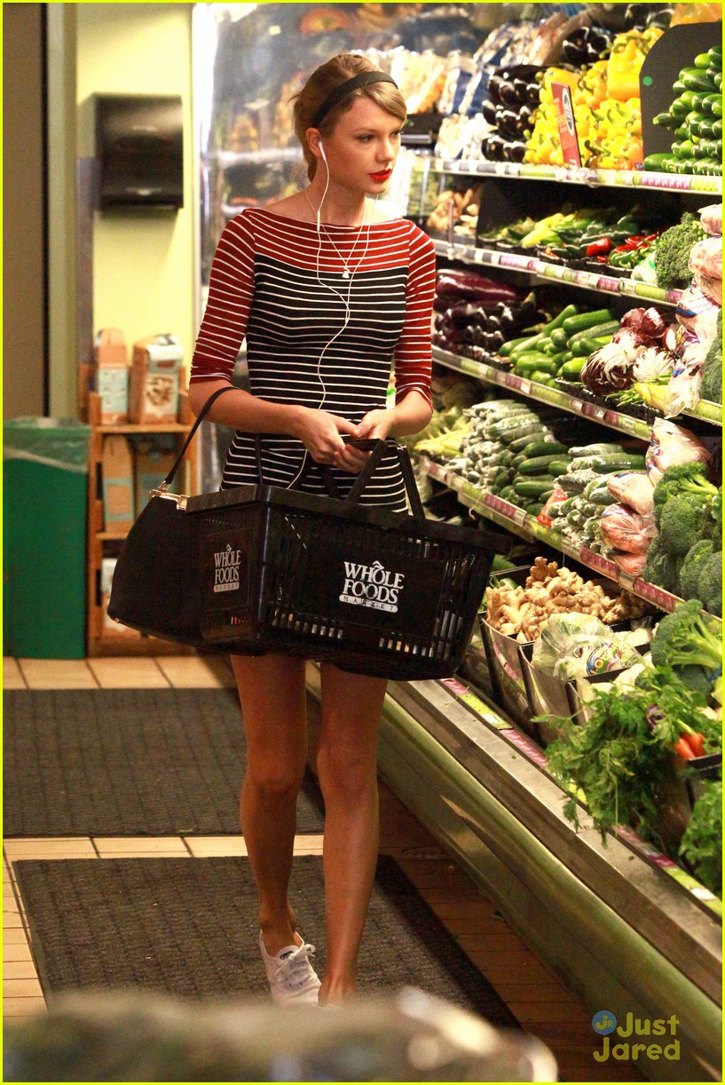 taylor swift grocery store greens 11