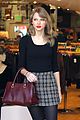 taylor swift american grocery store stop 01