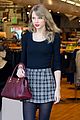 taylor swift american grocery store stop 05