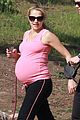 teresa palmer pregnant pink walk 07