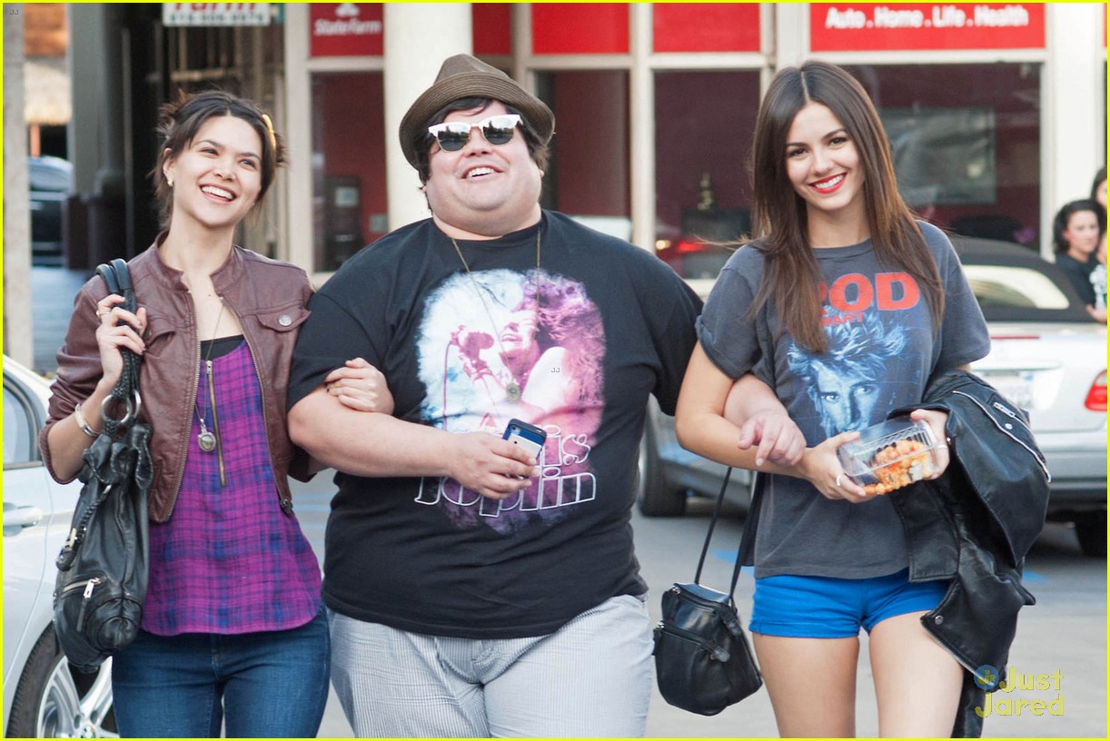 victoria justice eye candy lunch outing 10