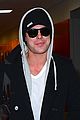 zac efron lands in new york city 02