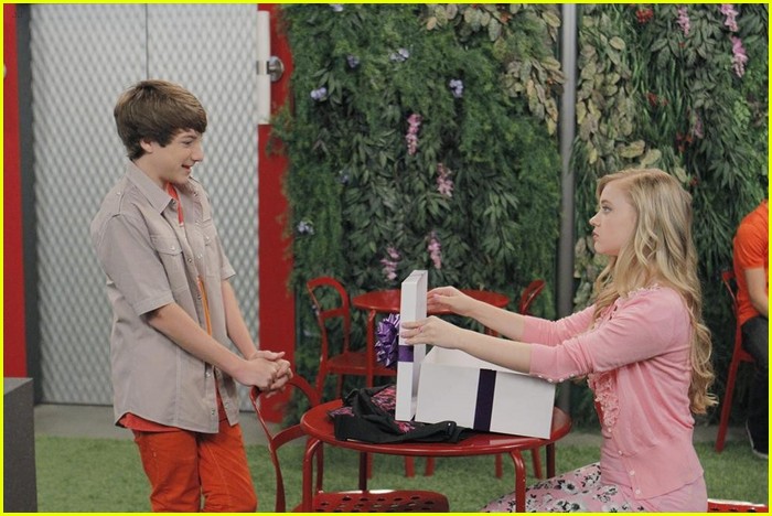 ant farm meant to be stills 06