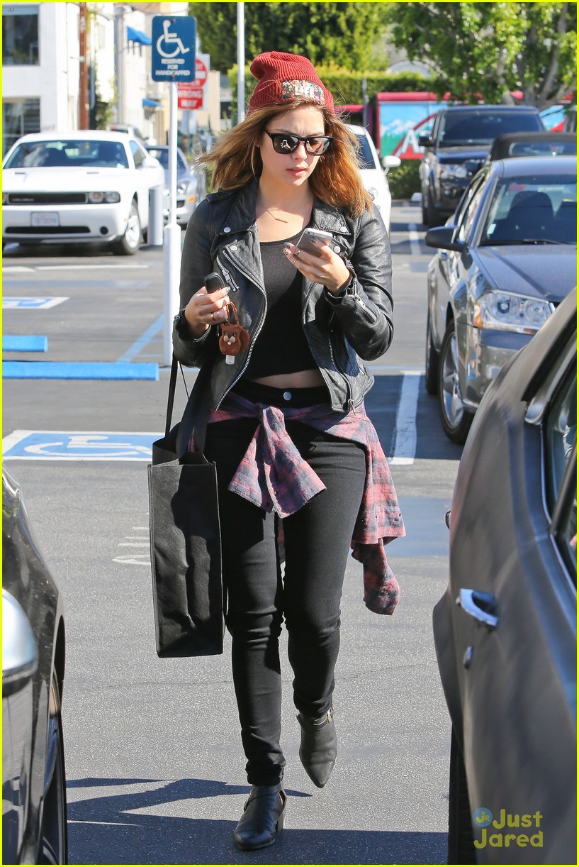 ashley benson after philip seymour hoffman death dont do drugs 08