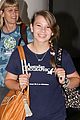 bindi irwin arrives in los angeles with the family 04