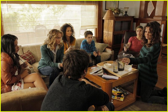 the fosters family day stills 15