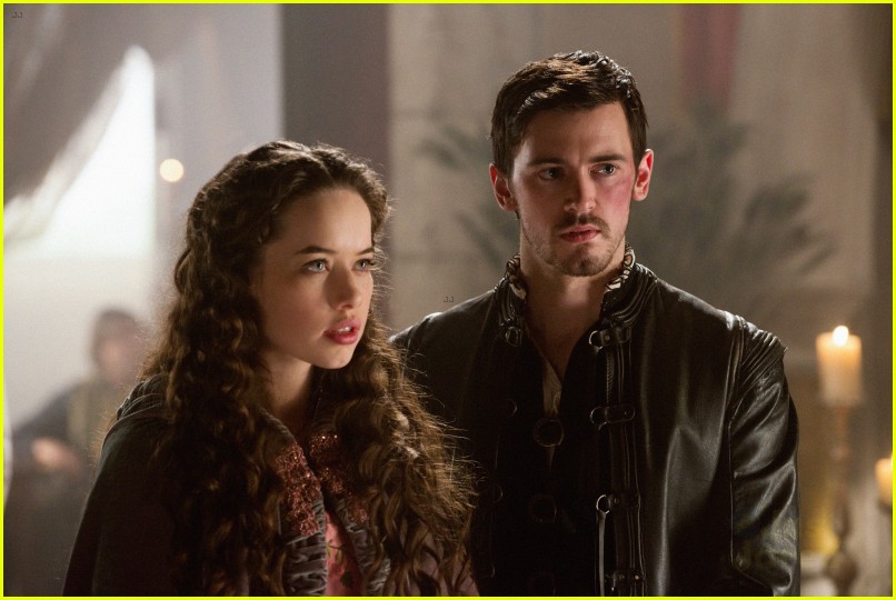 toby regbo francis and lola grow closer on reign 04