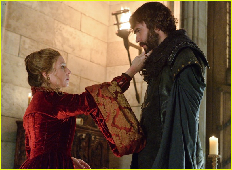 toby regbo francis and lola grow closer on reign 05