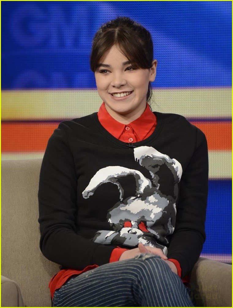 hailee steinfeld promotes 3 days to kill good morning america 05