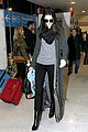 kendall jenner plays tourist in paris 10