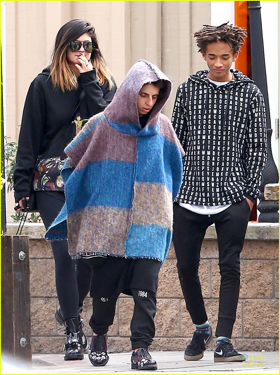 kylie jenner jaden smith use twitter to show love for each other 01