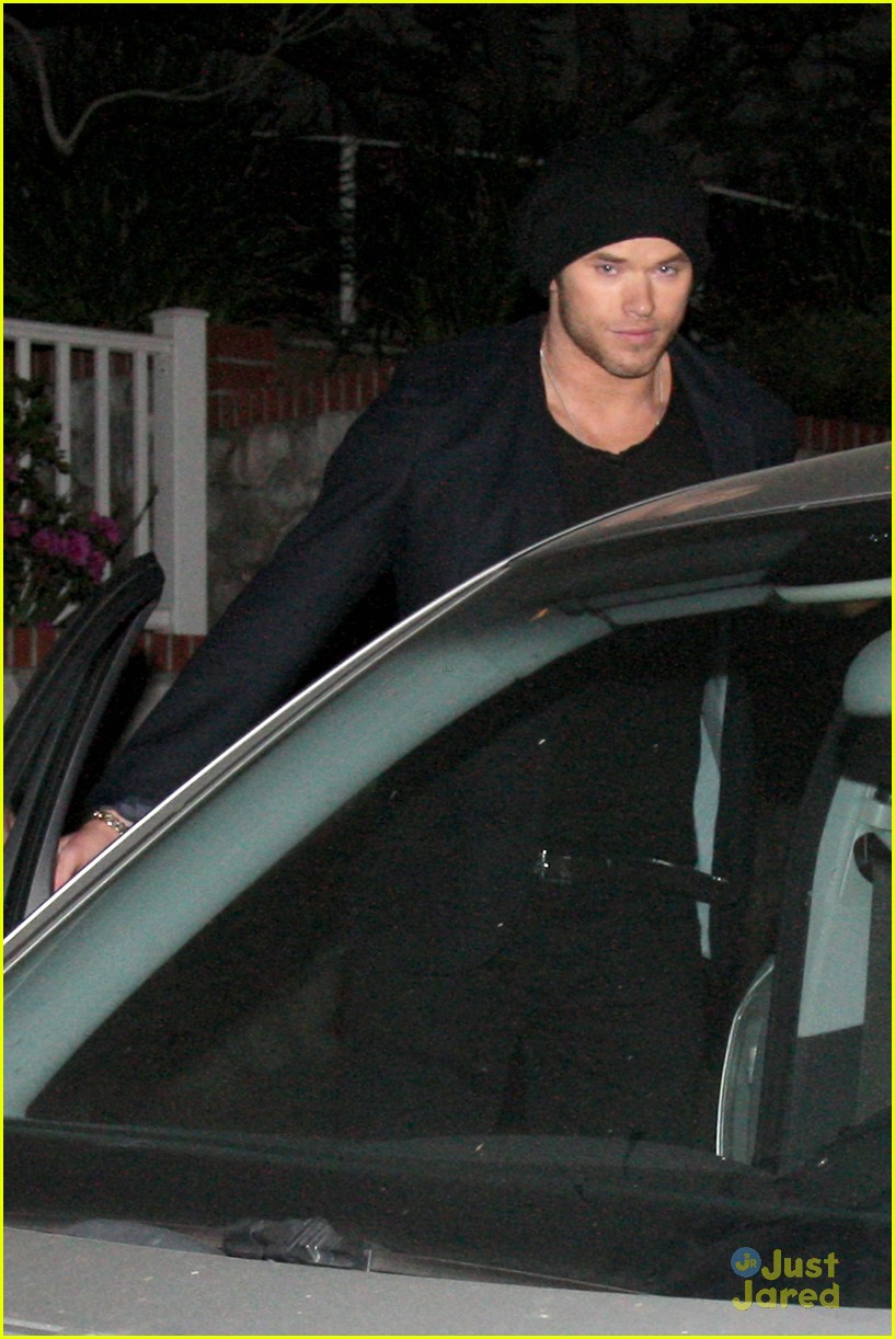 kellan lutz vf young hollywood party 05