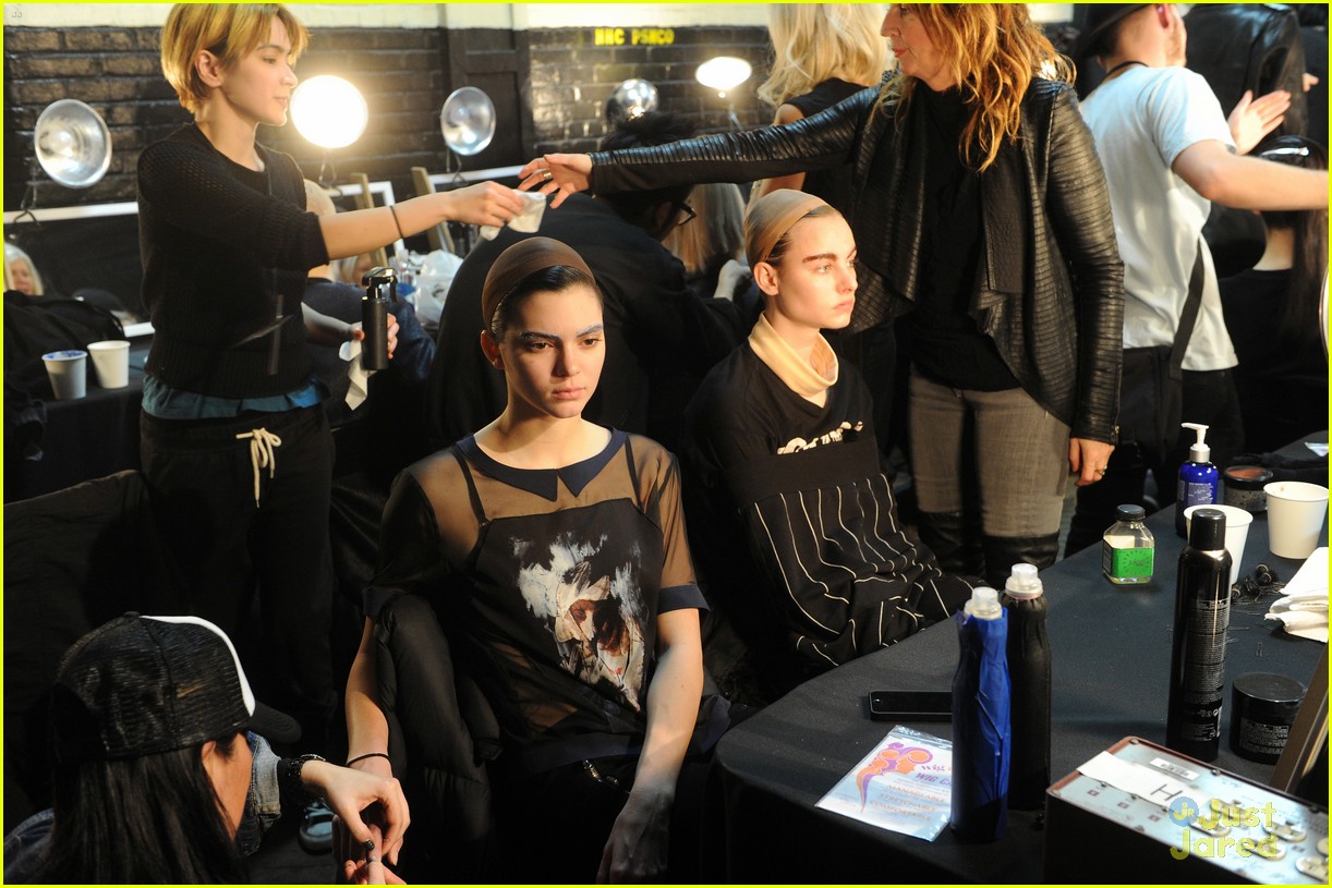 kendall jenner marc jacobs sheer top 02