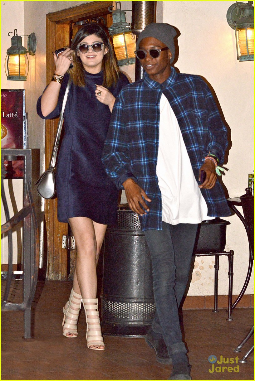 kylie jenner kanye west hes such a creative guy 04