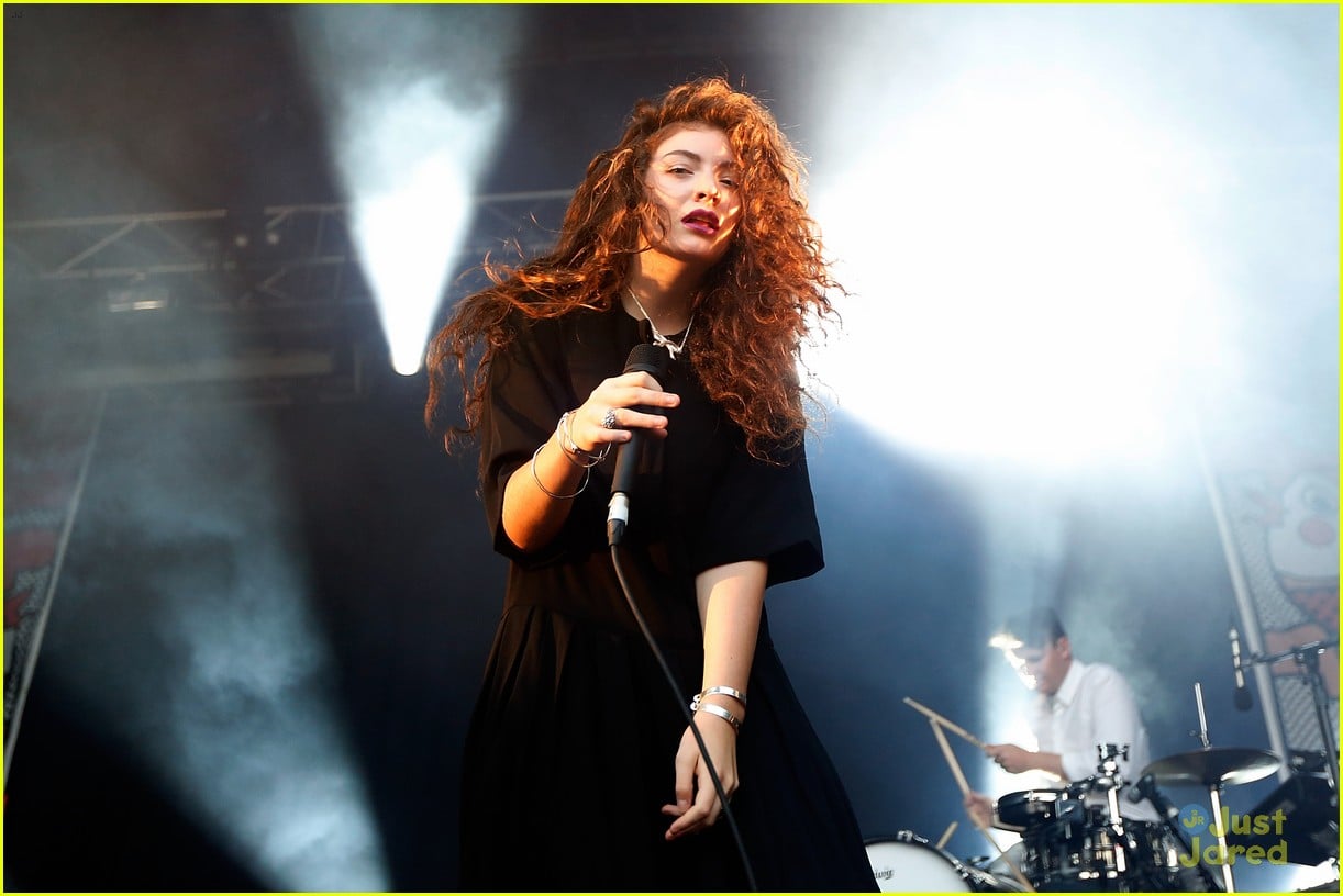 lorde did not post her music on 4chan 02