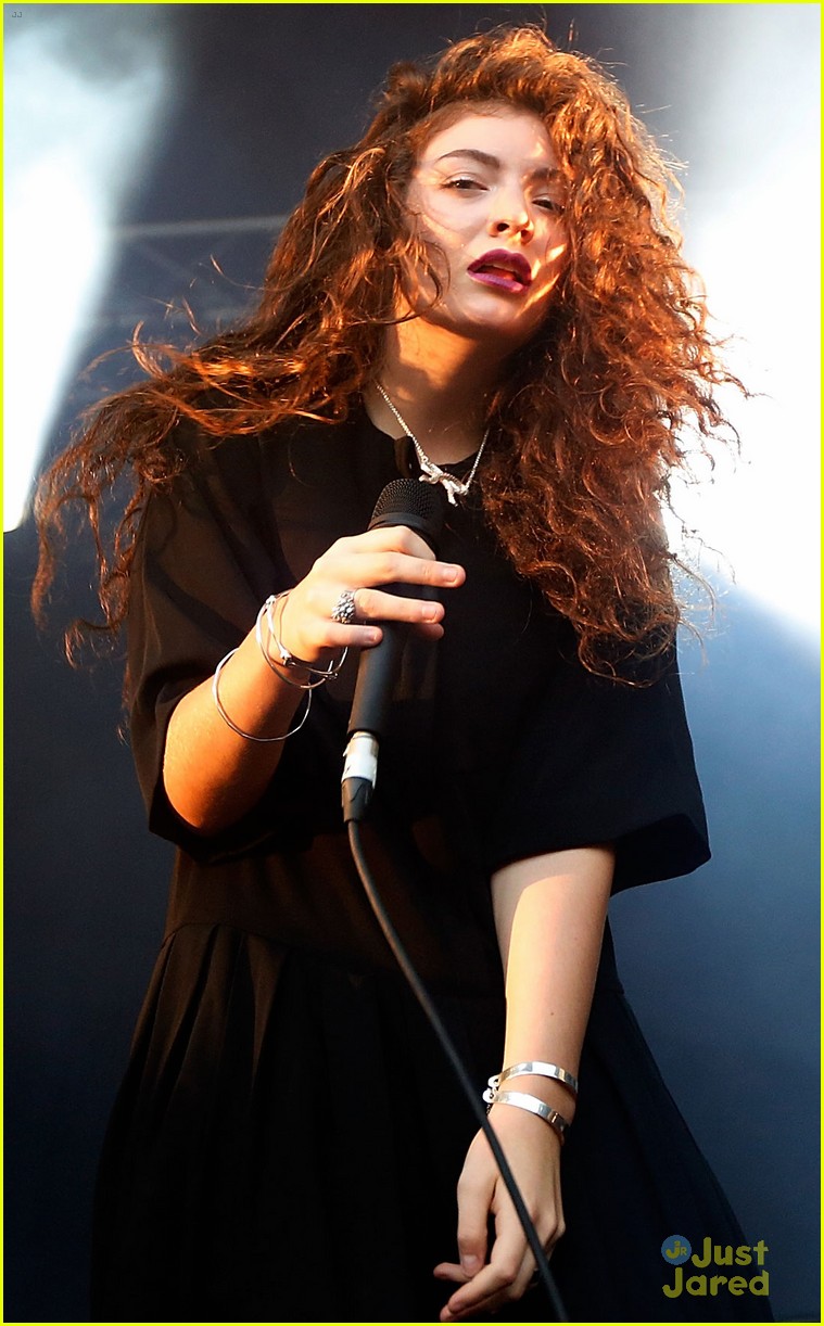 lorde did not post her music on 4chan 05