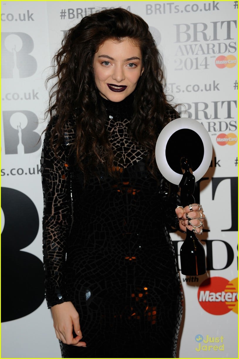 lorde 2014 brit awards winner 03
