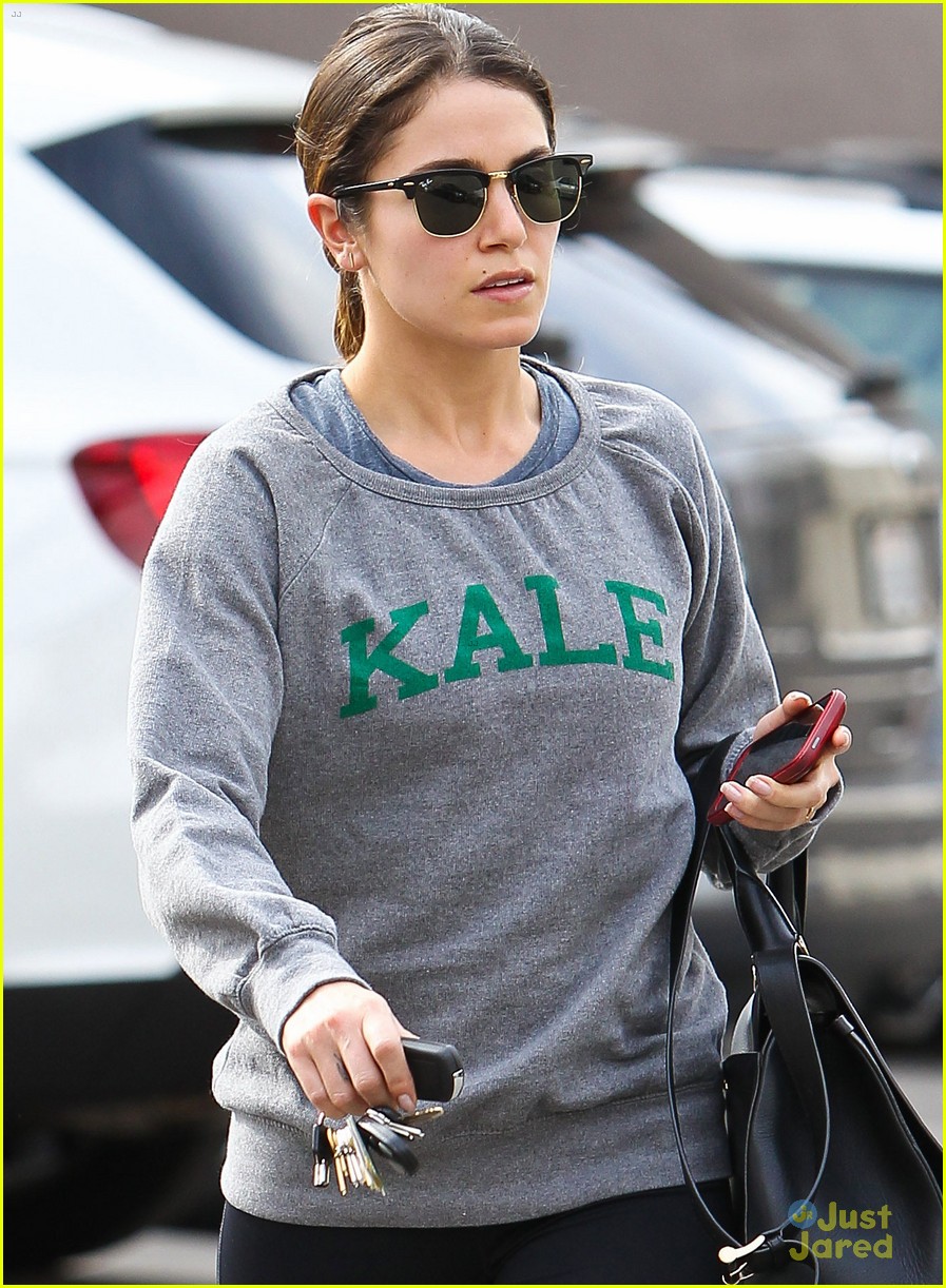 nikki reed hits the gym after intramural adr session 07