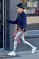 rita ora takes driving lessons in los angeles 19