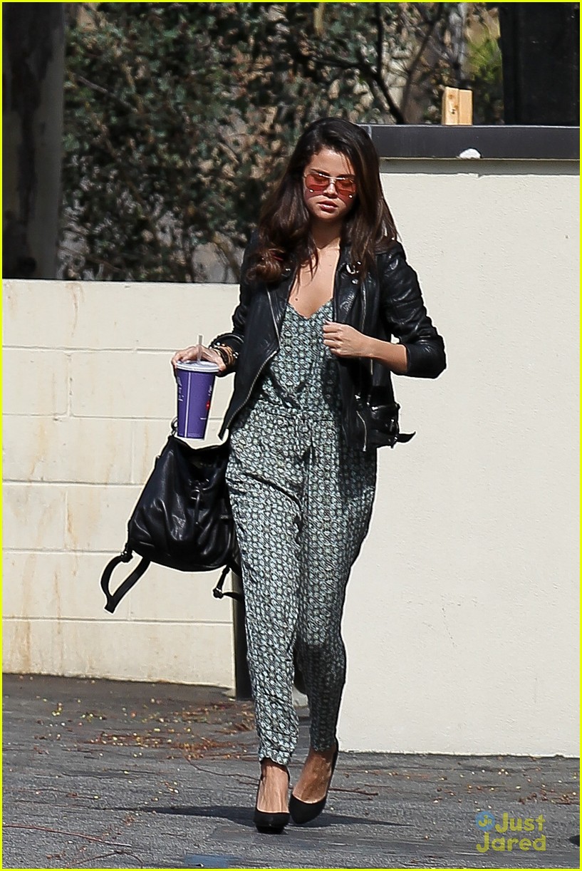 selena gomez its not about what you have what you give 01