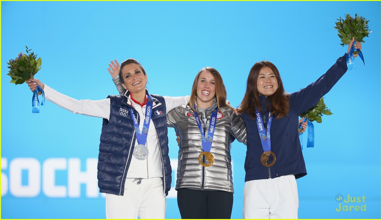 maddie bowman short track relay womens hockey sochi olympics medal count 01