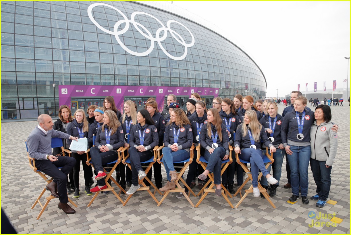 maddie bowman short track relay womens hockey sochi olympics medal count 04