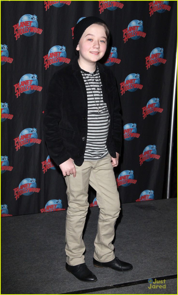 benjamin stockham planet hollywood visit to promote about a boy 03