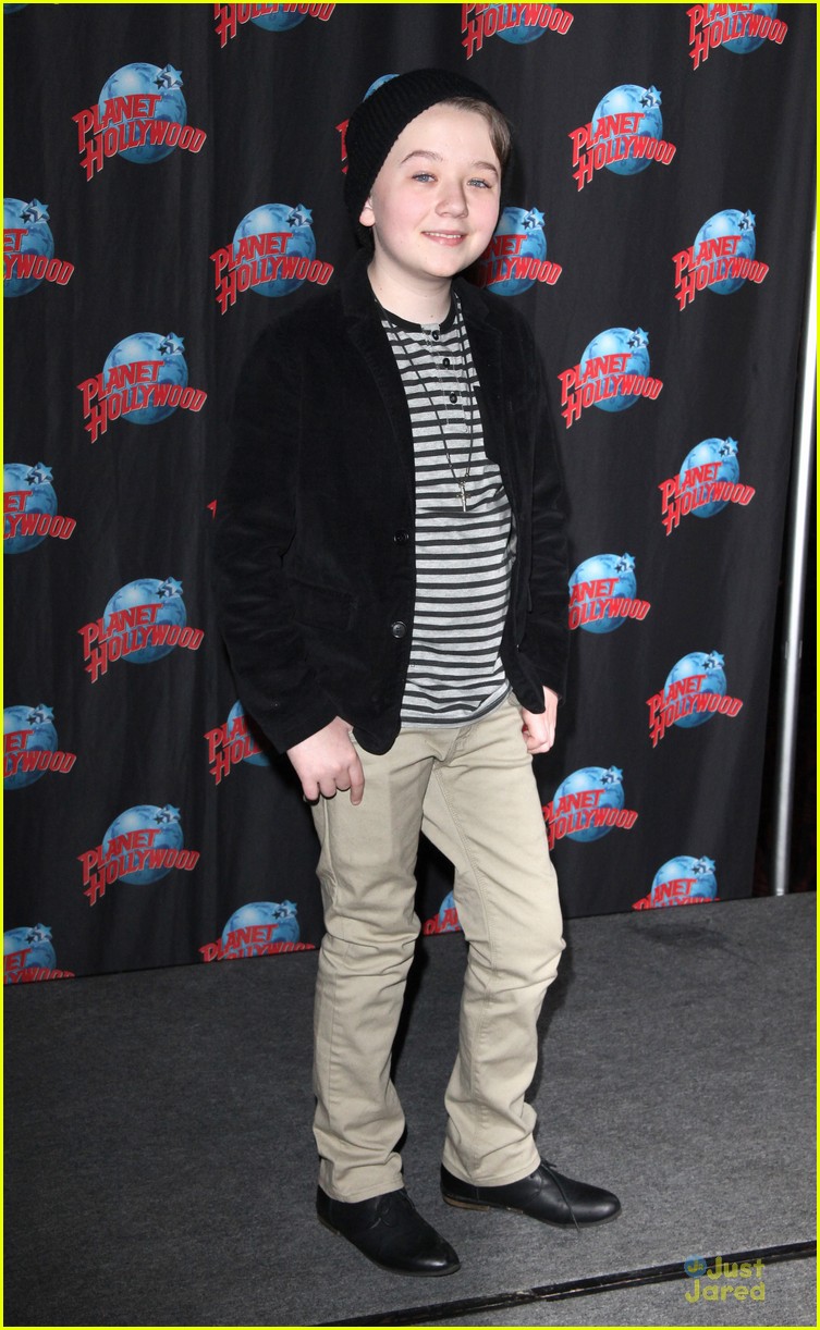 benjamin stockham planet hollywood visit to promote about a boy 05