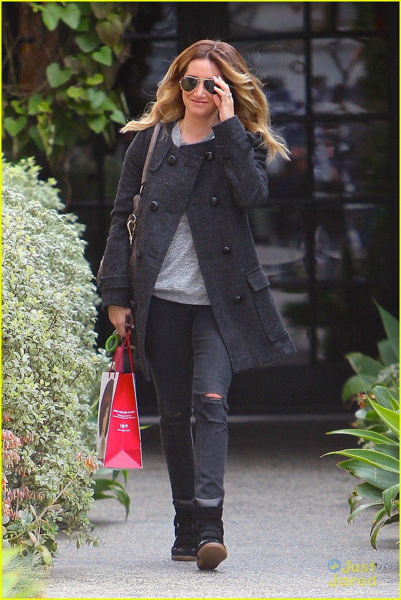 ashley tisdale andy lecompte stop 09