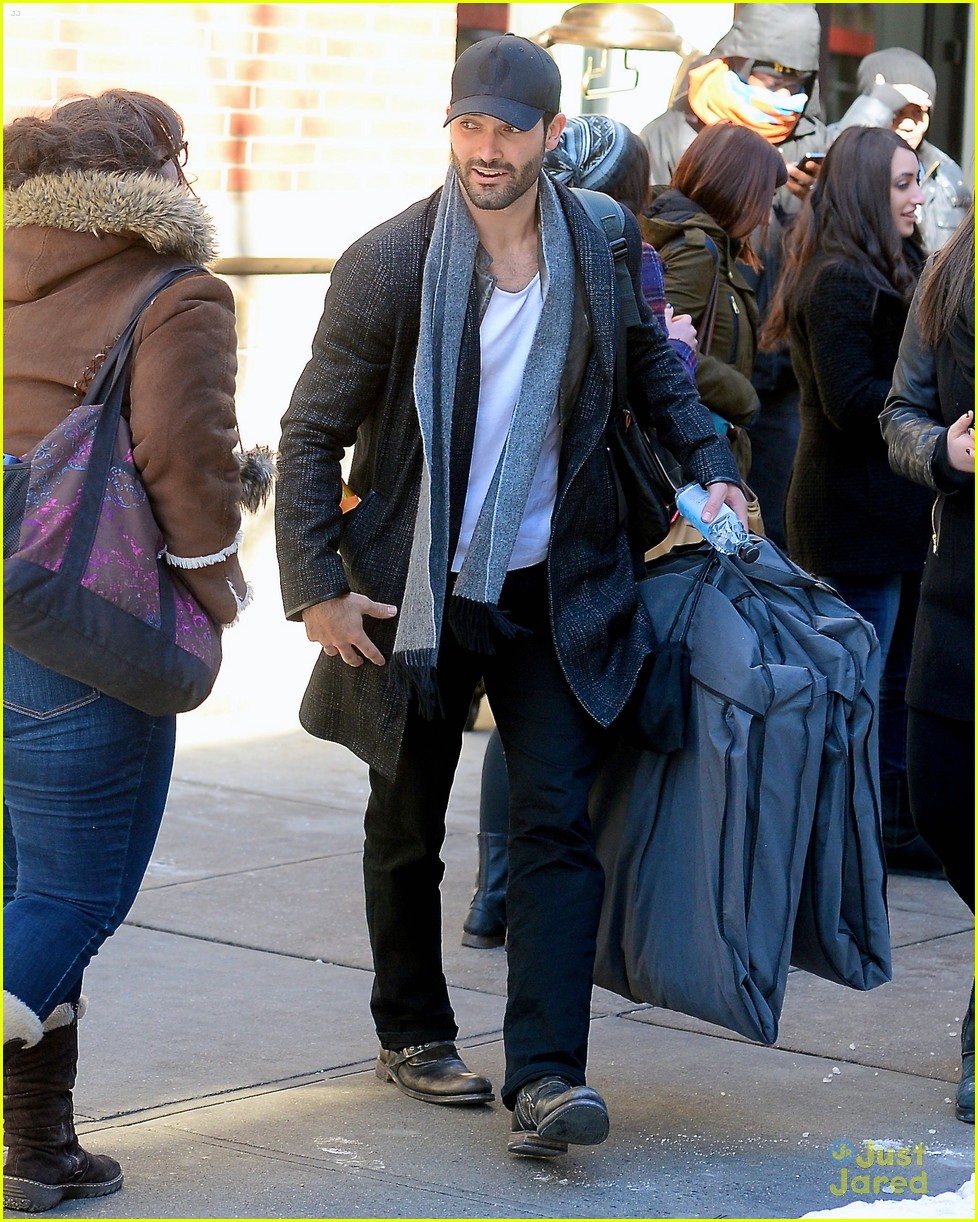 tyler posey tyler hoechlin nyc hotel check out 01