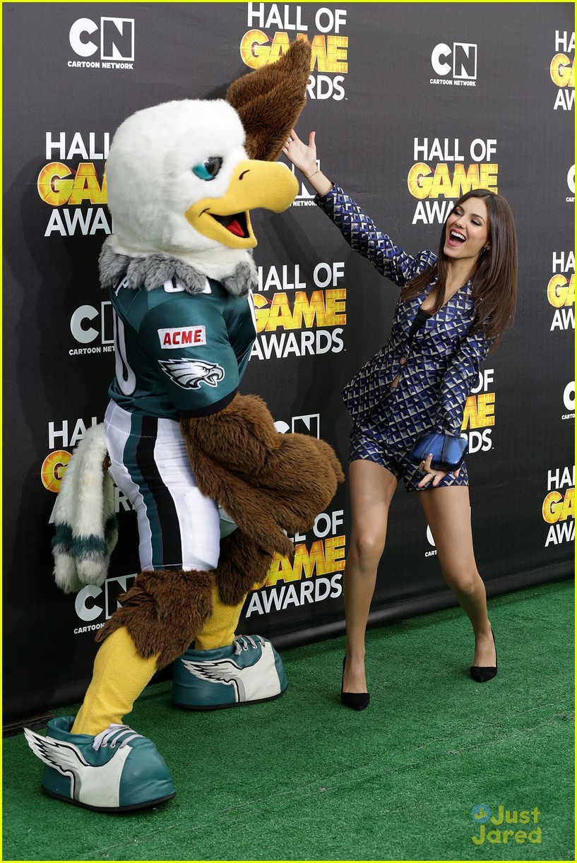victoria justice hall game awards 05