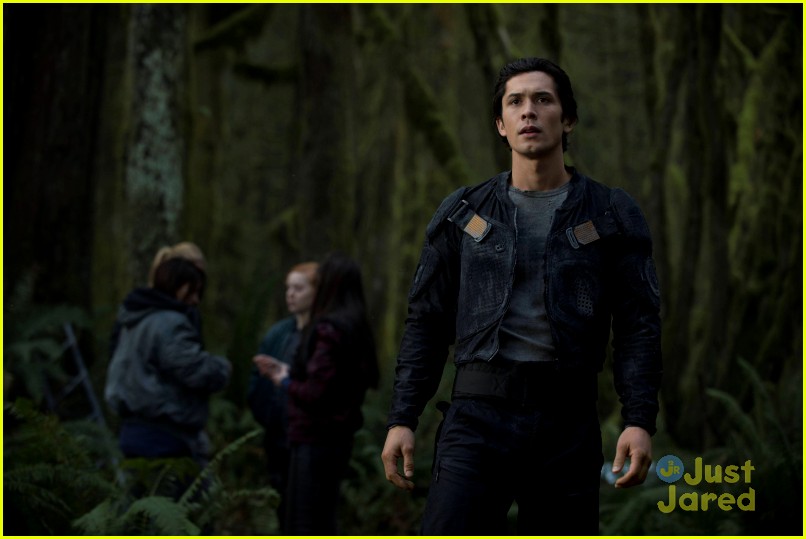 the 100 new gallery pics trailer 16