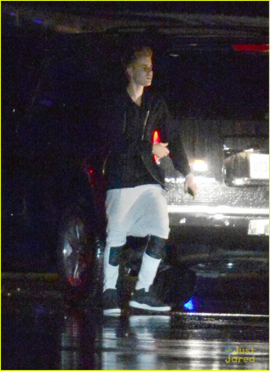 justin bieber jets out miami 04