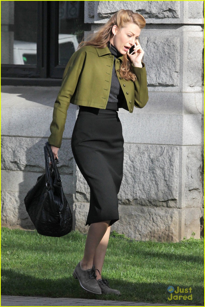 blake lively age of adaline night shoot vancouver art gallery 04
