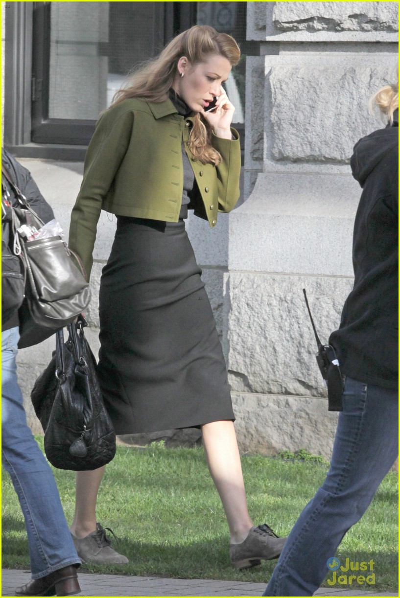 blake lively age of adaline night shoot vancouver art gallery 09