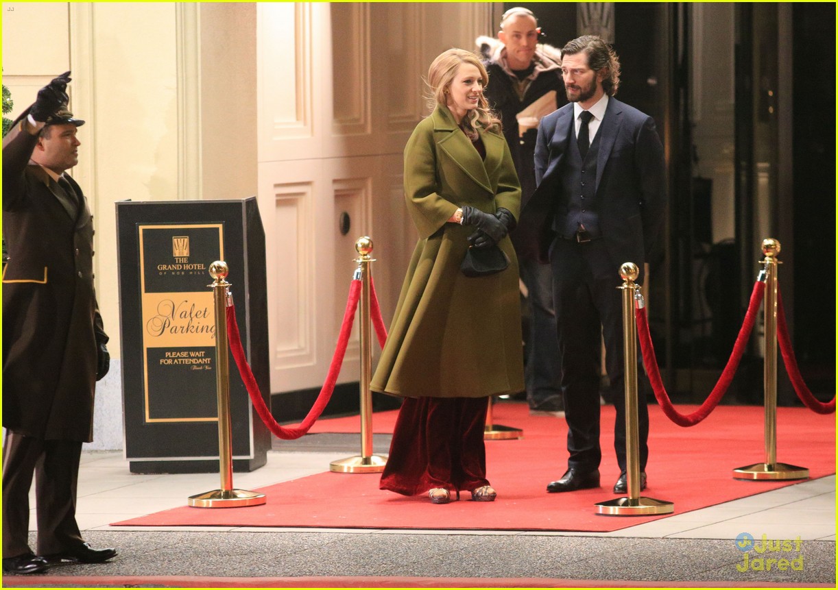 blake lively age of adaline night shoot vancouver art gallery 22