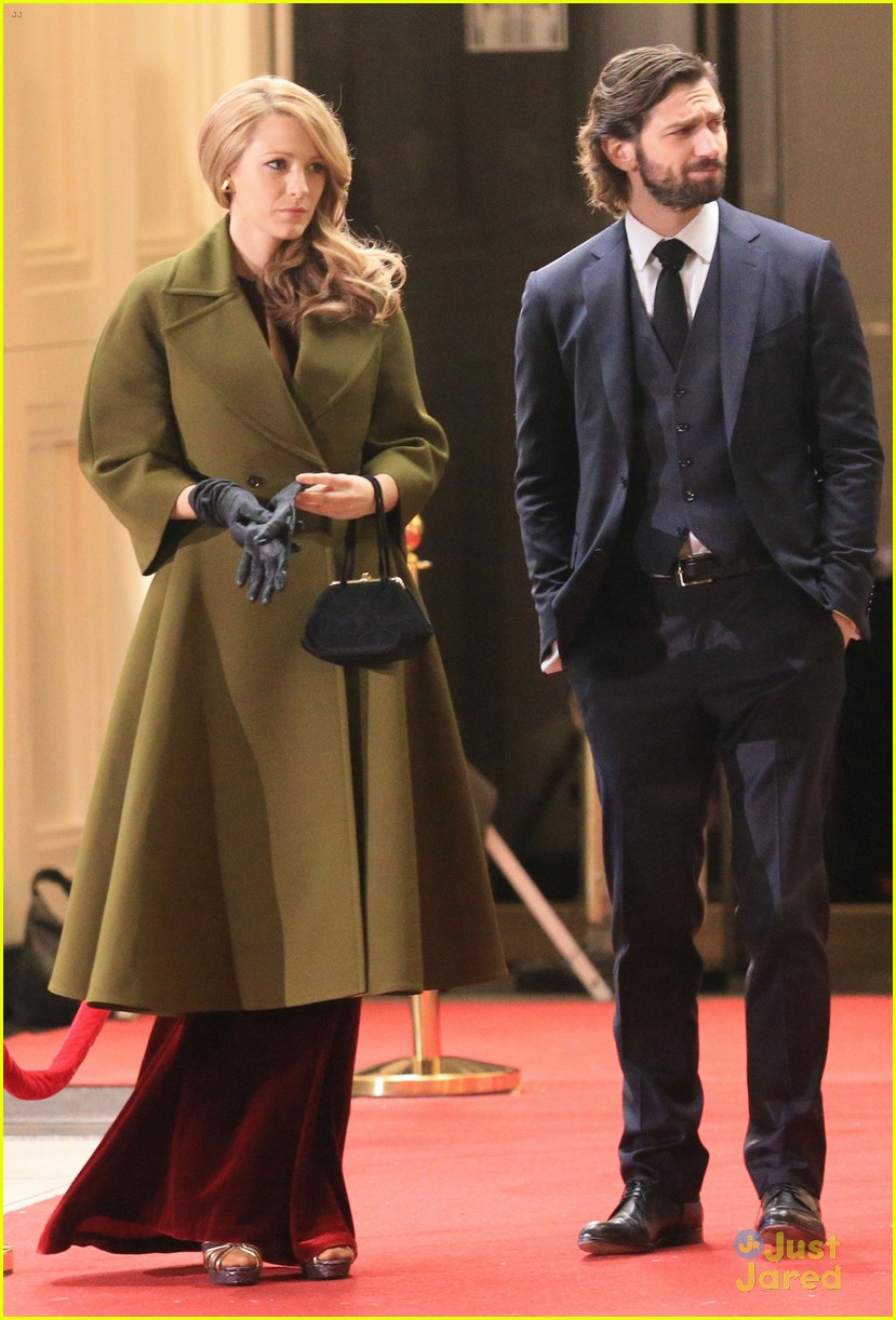 blake lively age of adaline night shoot vancouver art gallery 34