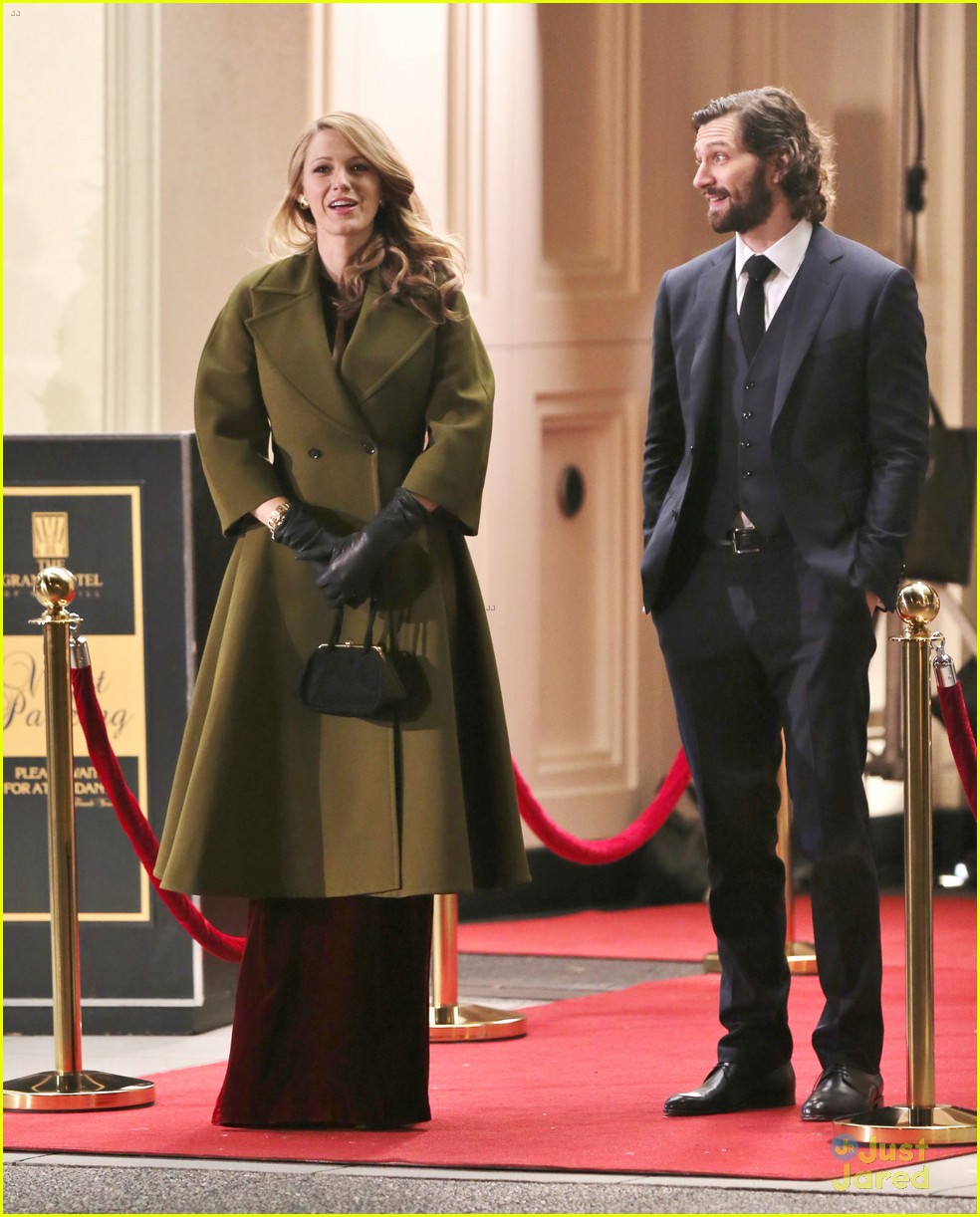blake lively age of adaline night shoot vancouver art gallery 35