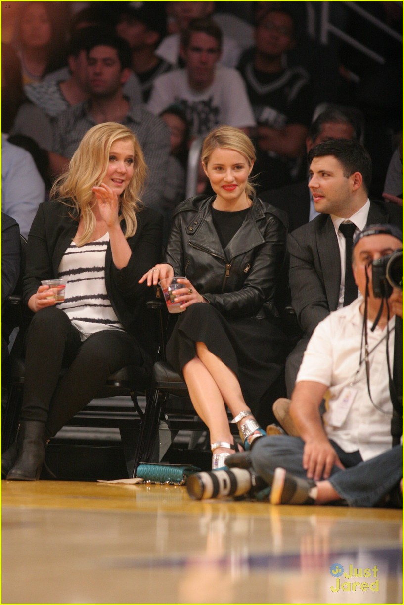 dianna agron courtside lakers glee 100th episode 03