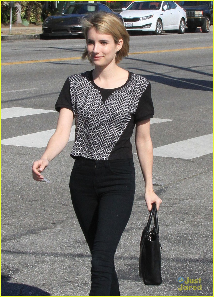 emma roberts rooting for caleb perry johnson american idol 10