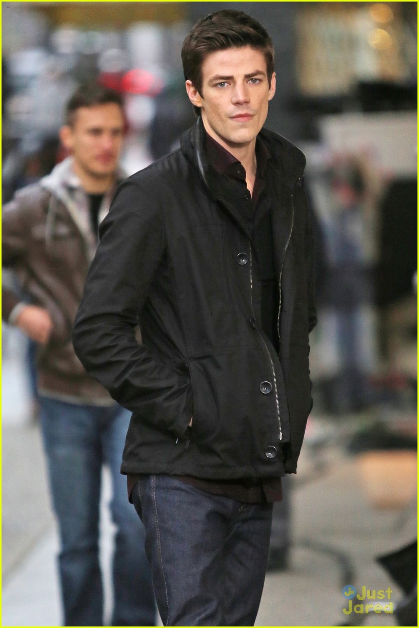 grant gustin cloud 9 filming the flash pilot vancouver 02