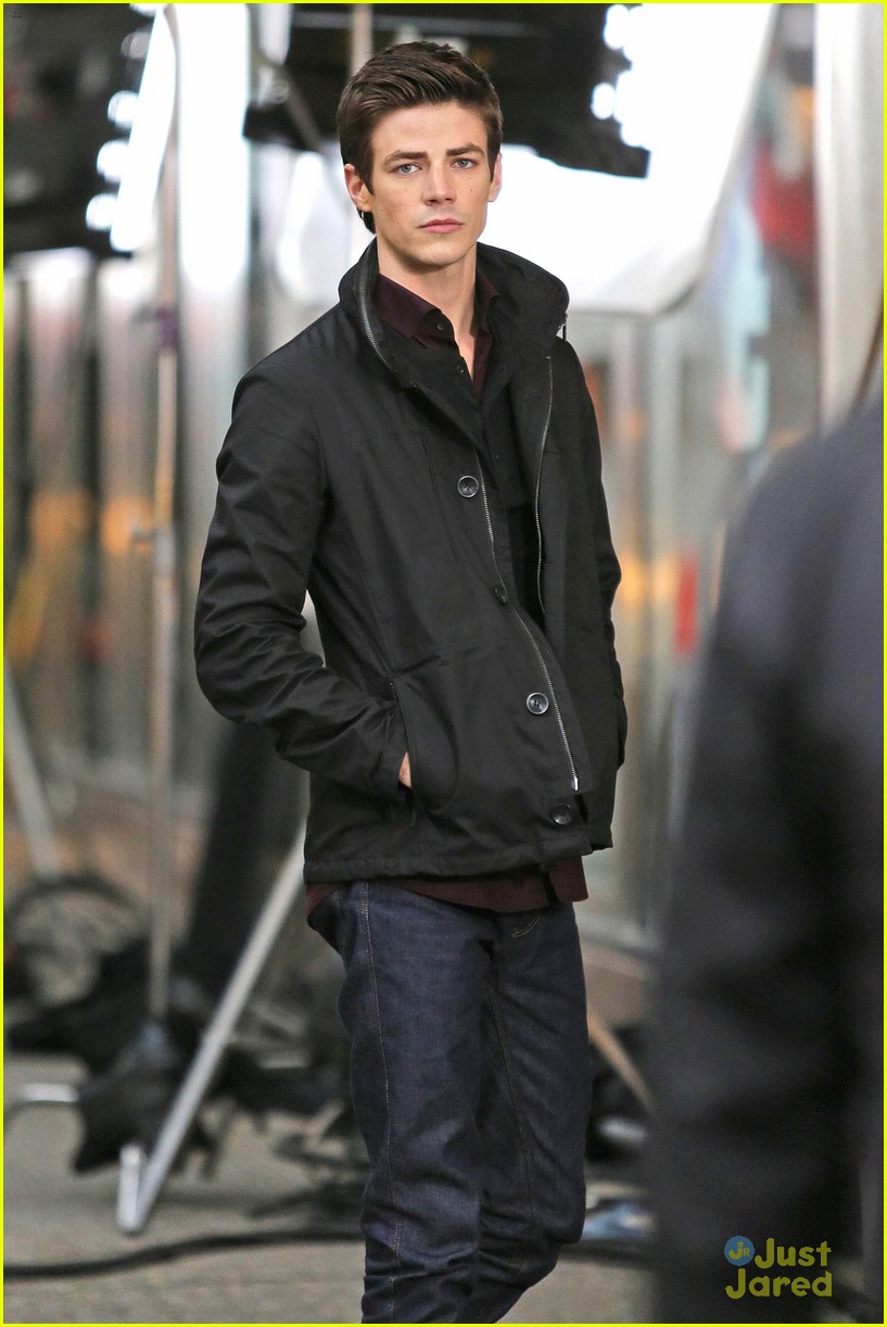 grant gustin cloud 9 filming the flash pilot vancouver 06