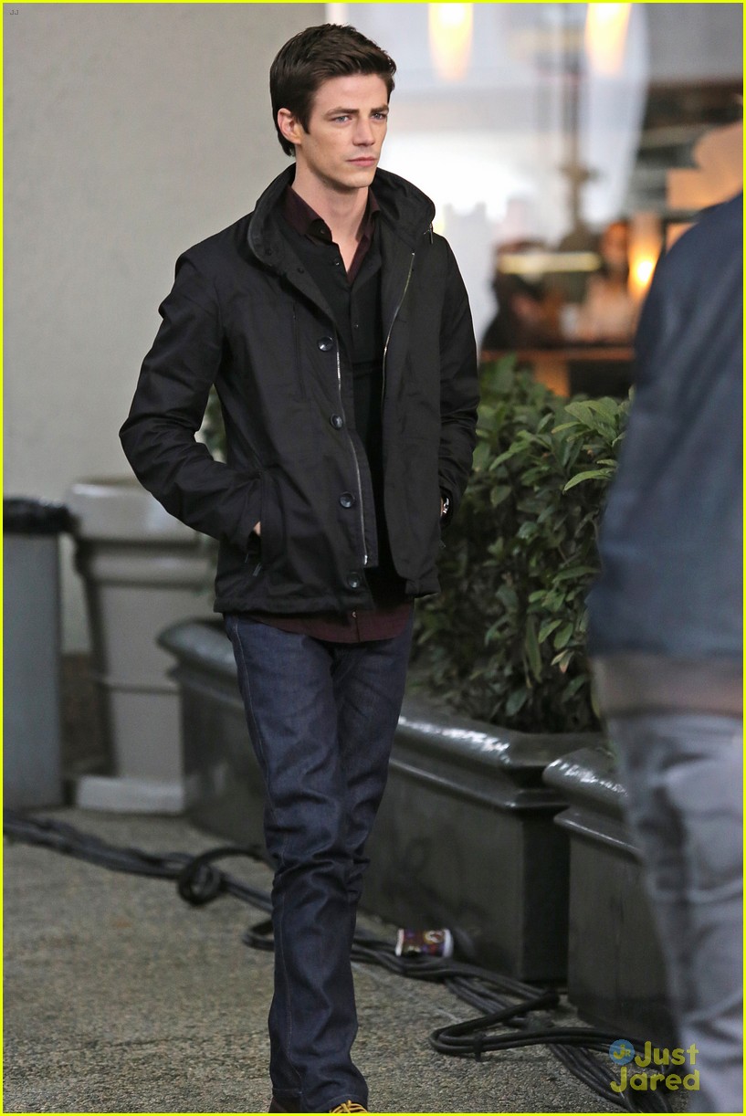 grant gustin cloud 9 filming the flash pilot vancouver 12