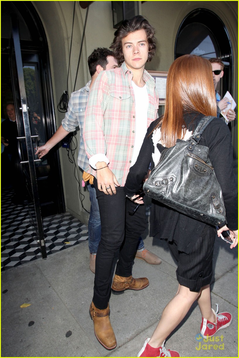 harry styles weho lunch sea of paps 06