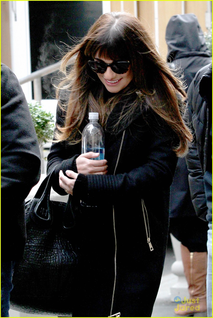 lea michele so excited to be back in nyc filming glee 04