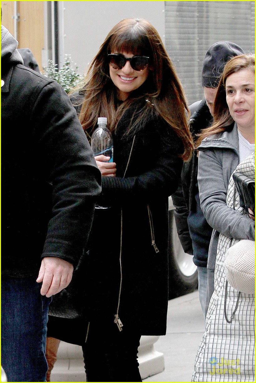 lea michele so excited to be back in nyc filming glee 06
